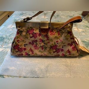 Patricia Nash antique rose Ferrara frame satchel..